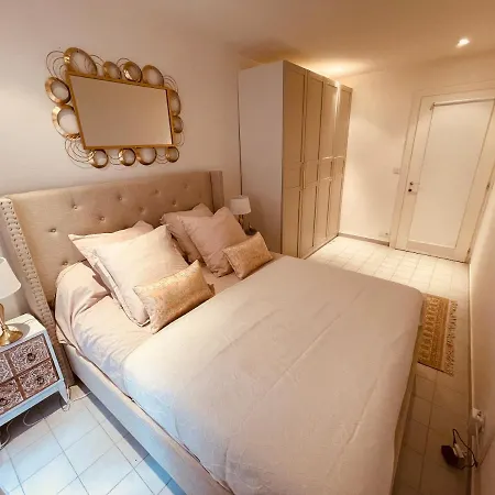 Renting - Paganini - Spacious - 2 Bedrooms - King Bed - Bathtub - Heart Of *